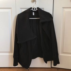 Gap black fleece jacket